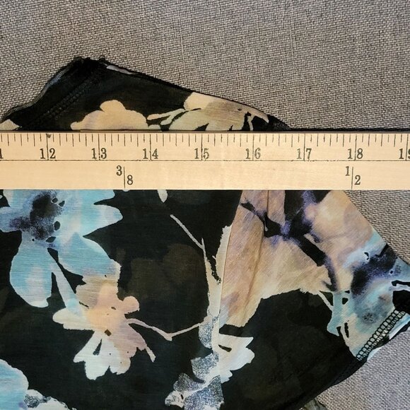 Simply Vera Wang Sheer Overlay Blouse Womens XL Black Floral Latered Top - Picture 6 of 13